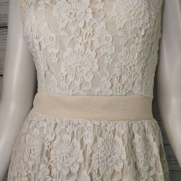 American Eagle Outfitters Womens Lace Floral Mini Summer Dress Open Back - Picture 3 of 9